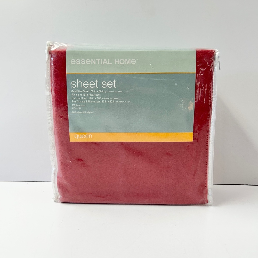 NIP Essential Home Queen Sheet Set Fire Engine Red